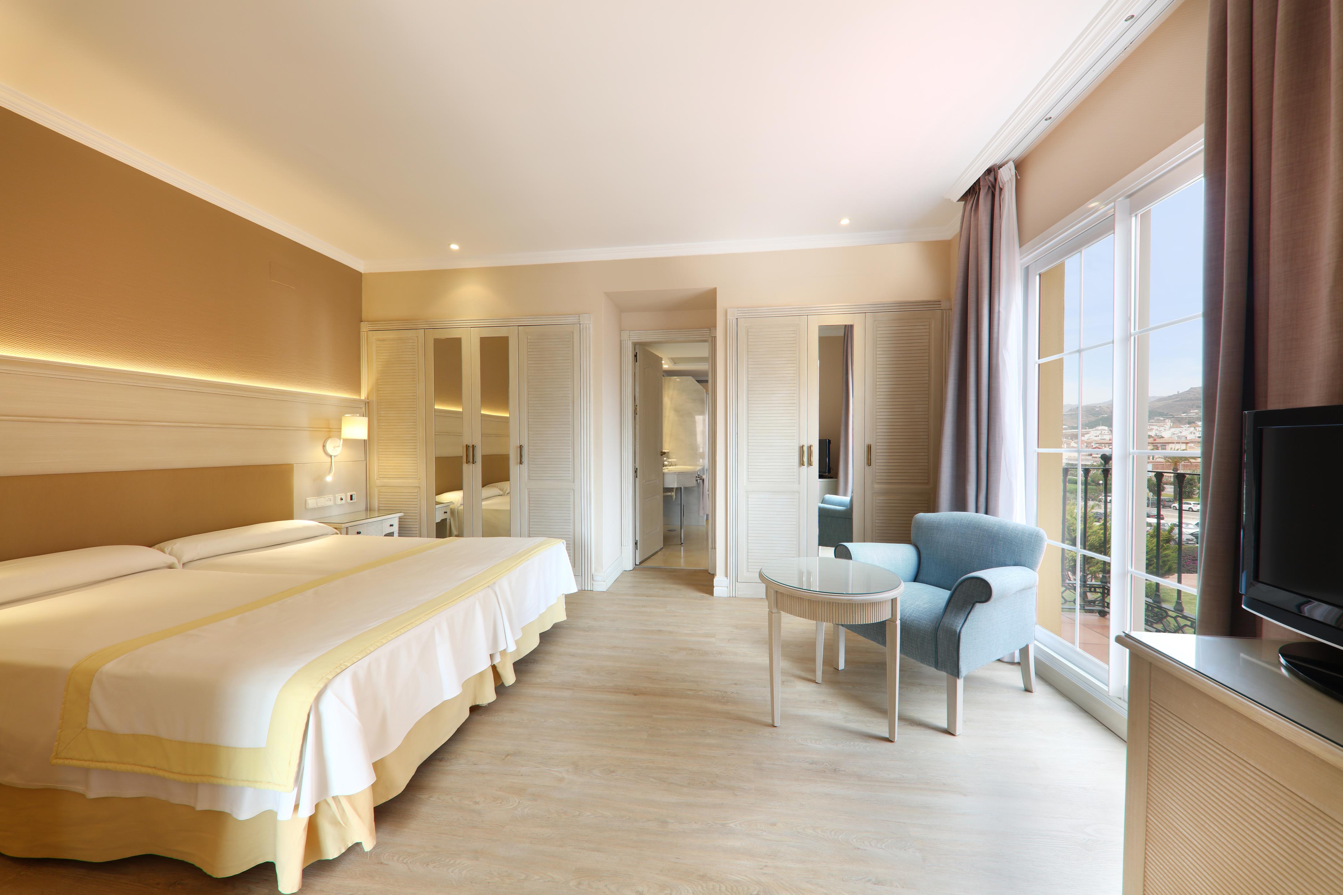 Iberostar Waves Malaga Playa Otel Torrox Dış mekan fotoğraf